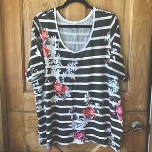 Striped Rose Printed LANE BRYANT Tee sz 26/28
